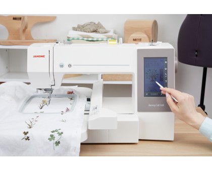 Вышивальная машина Janome Memory Craft 550E