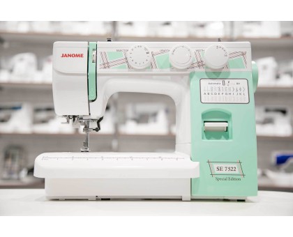 Швейная машина Janome SE 7522