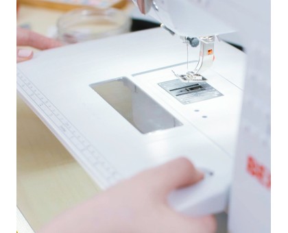 Швейная машина Bernina 325